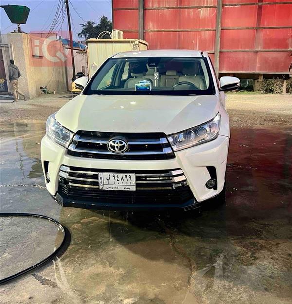 Toyota for sale in Iraq